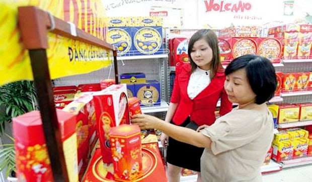 Bibica ngay ngáy lo bị thôn tính
